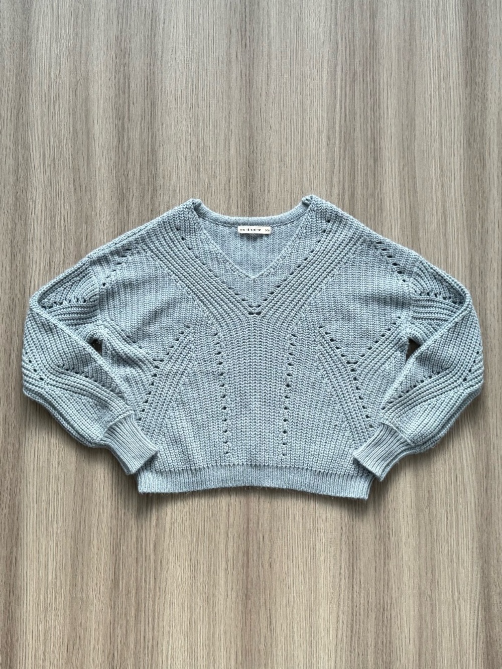Moon & Madison Cropped V-Neck Knit Sweater Light Blue XS
